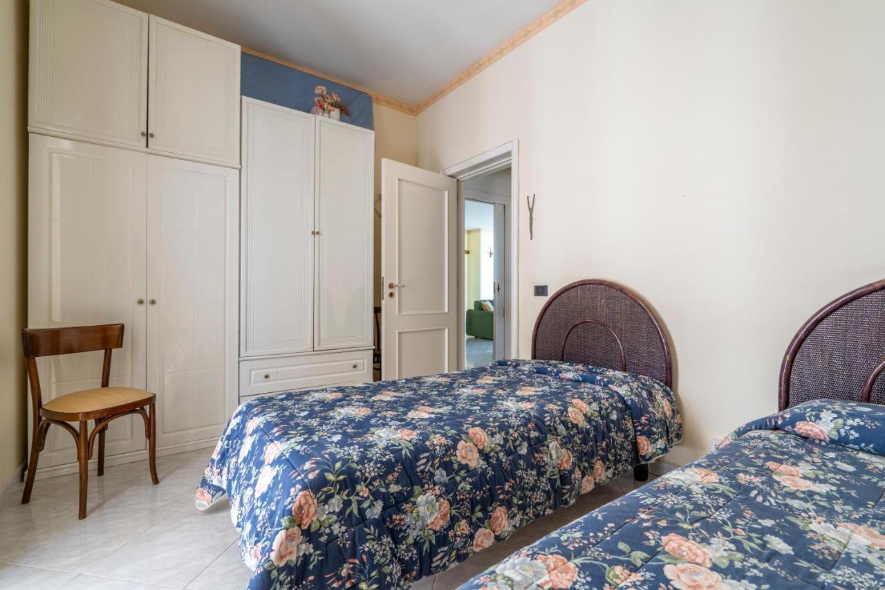 Grazia Attic Apartment With Terrace Трани Экстерьер фото